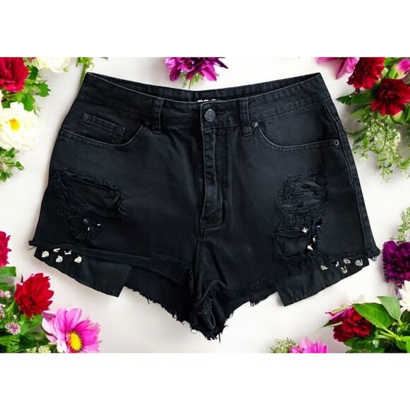 BDG Urban Outfitters High Rise Dree Cheeky Black Distressed Short Sz 29 Studs - Picture 1 of 6